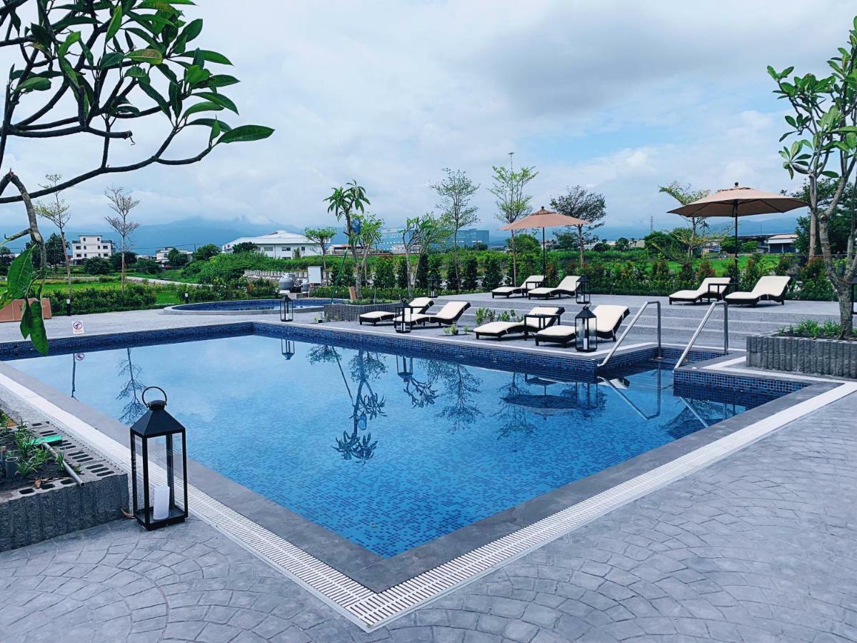 Tsang Kuo Resort Wujie Exterior photo